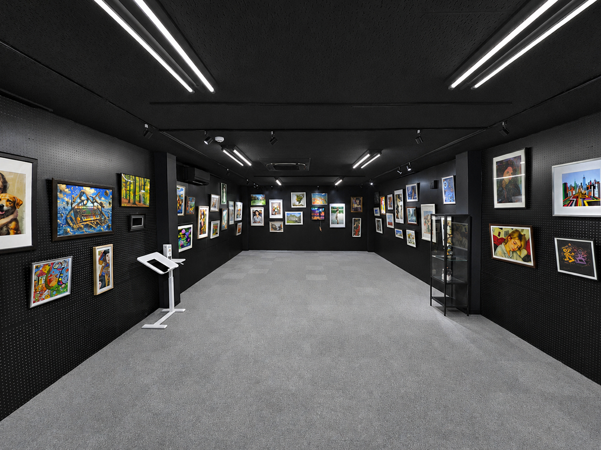 2F 常設展示エリア 事務局 個展展示費用無料 京都スペース 1
